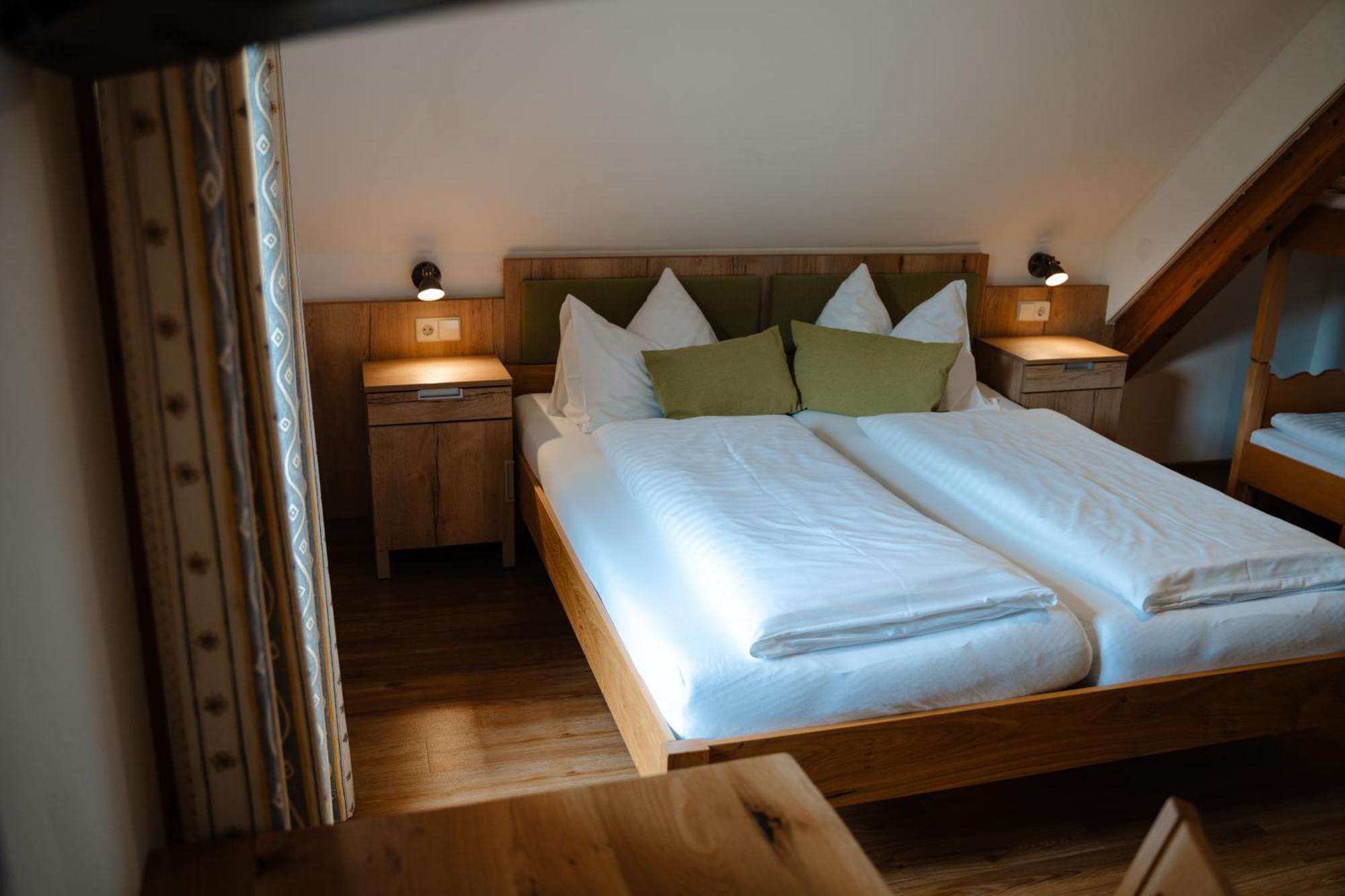 Ertlschweigerhaus Pension - Appartements - Zimmer Donnersbach Bagian luar foto