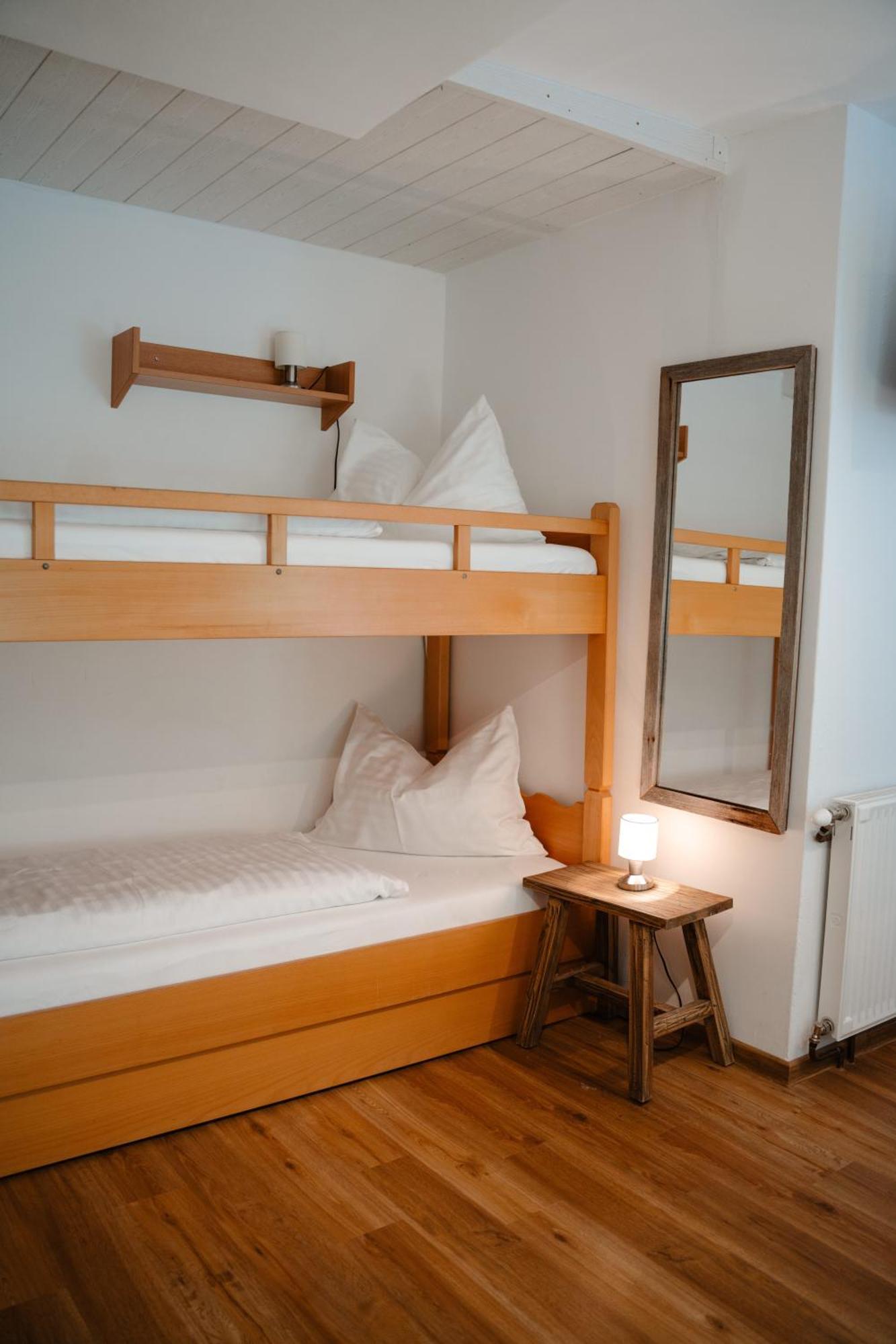Ertlschweigerhaus Pension - Appartements - Zimmer Donnersbach Bagian luar foto